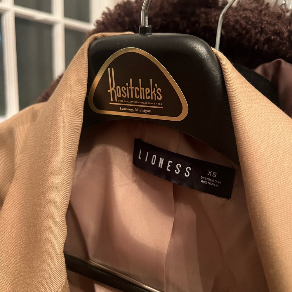 Camel brown blazer - Picture 4 of 4